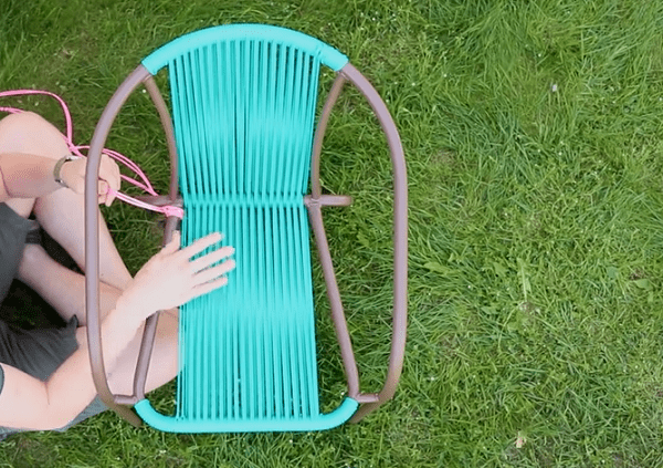 How to Weave a Chair Seat With Rope