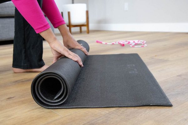 If you’re looking for a fun and easy way to keep your jump rope clean and organized, consider making a mat.