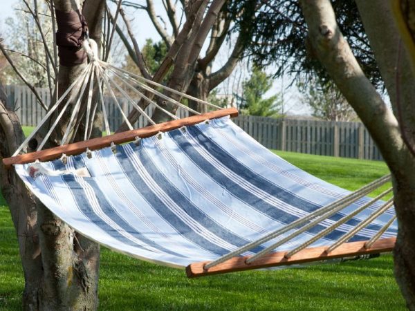 How To Hang A Hammock With Rope (Hang It Up Like A Pro)