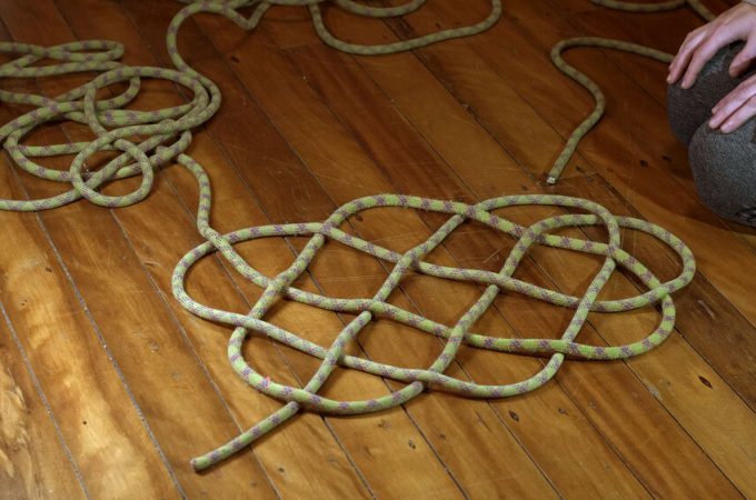 How to weave a climbing rope rug?