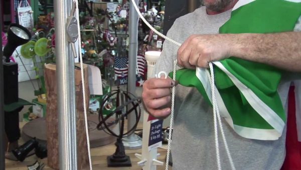 How to attach a flag with rope and toggle