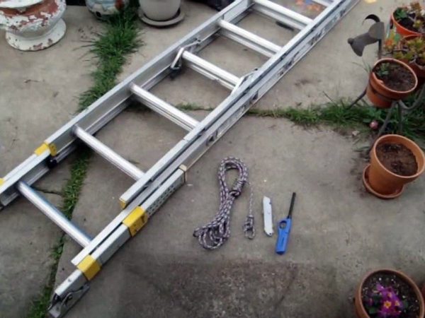 How to fix rope on extension ladder