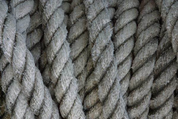 straighten jute rope