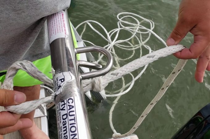 How to attach ski rope to tow ring?