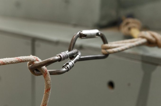 What is the Recommended Type of Wire Rope Clamp?