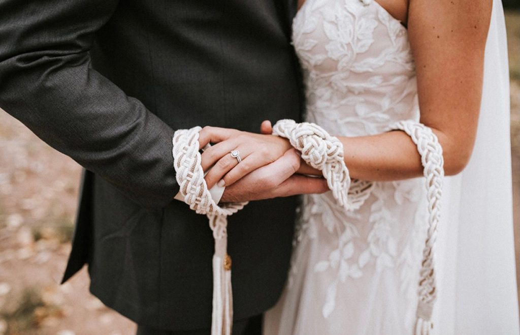 What cord is best for handfasting?