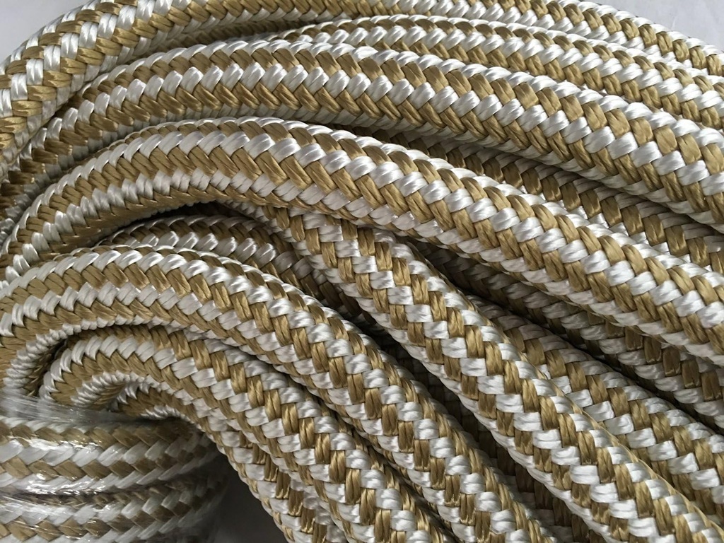 Which is stronger, twisted or braided rope?