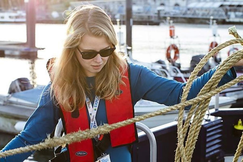 Diagram illustrating how marine ropes fail due to stress, salt, and UV exposure.