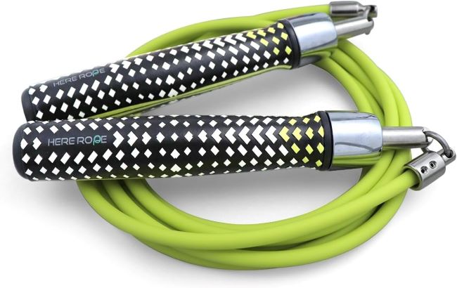 WILLGOO Weighted Jump Rope – Ergonomic weighted jump rope for cardio, speed, boxing, and full-body workouts.